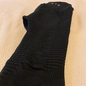 XS Alphalete Leggings HALO